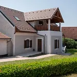 Apartman Berkenyeliget Vendeghaz